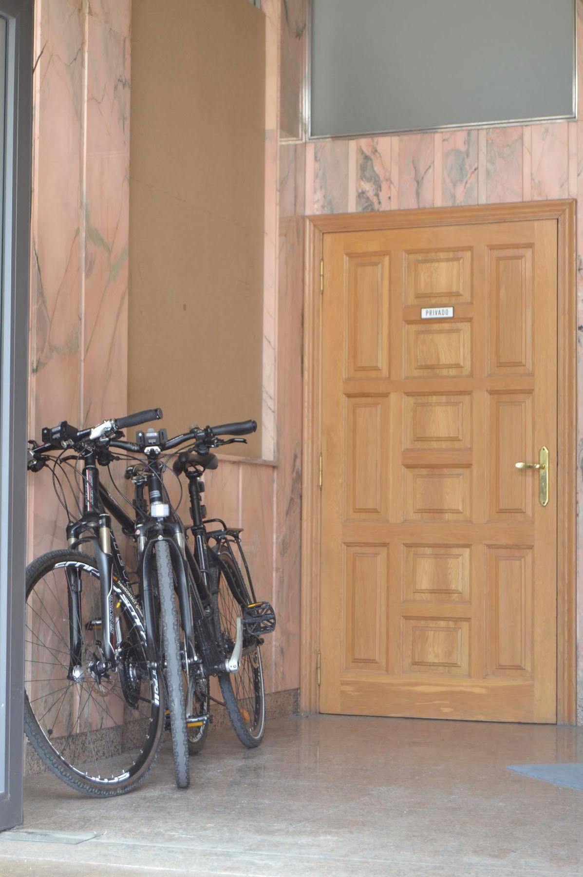 Duerming Villa De Sarria Hotel Eksteriør bilde